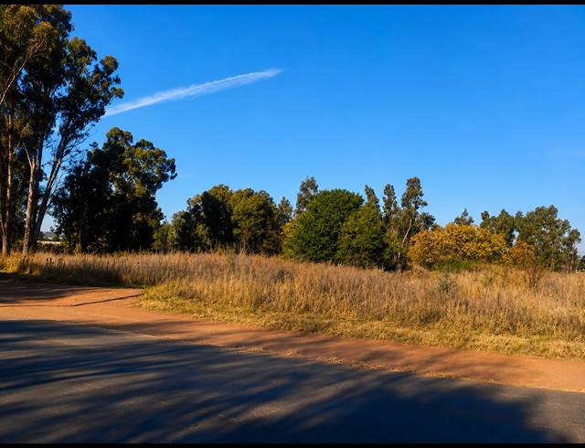 13,688M² VACANT LAND FOR SALE IN HIGHBURY